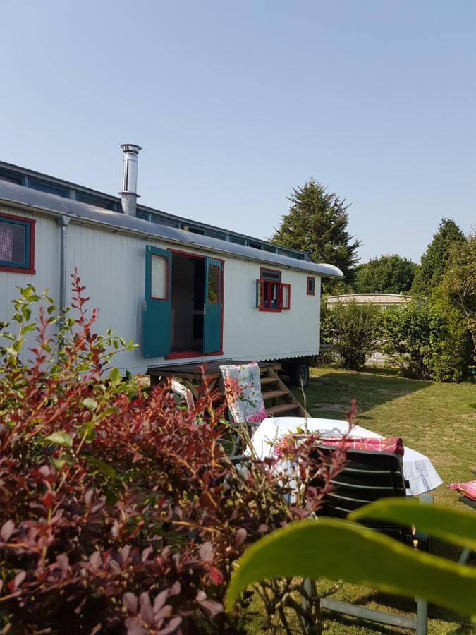 Gezellig Pipowagen In Oostvoorne Villa Exterior foto